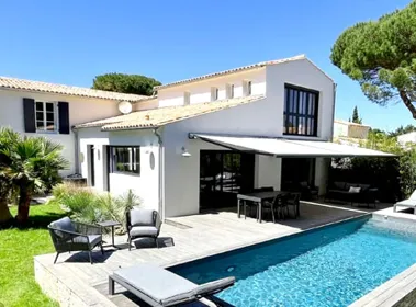 Villa des Prises  Villa des Prises