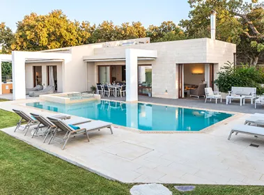 White Oak Tree Villa White Oak Tree Villa