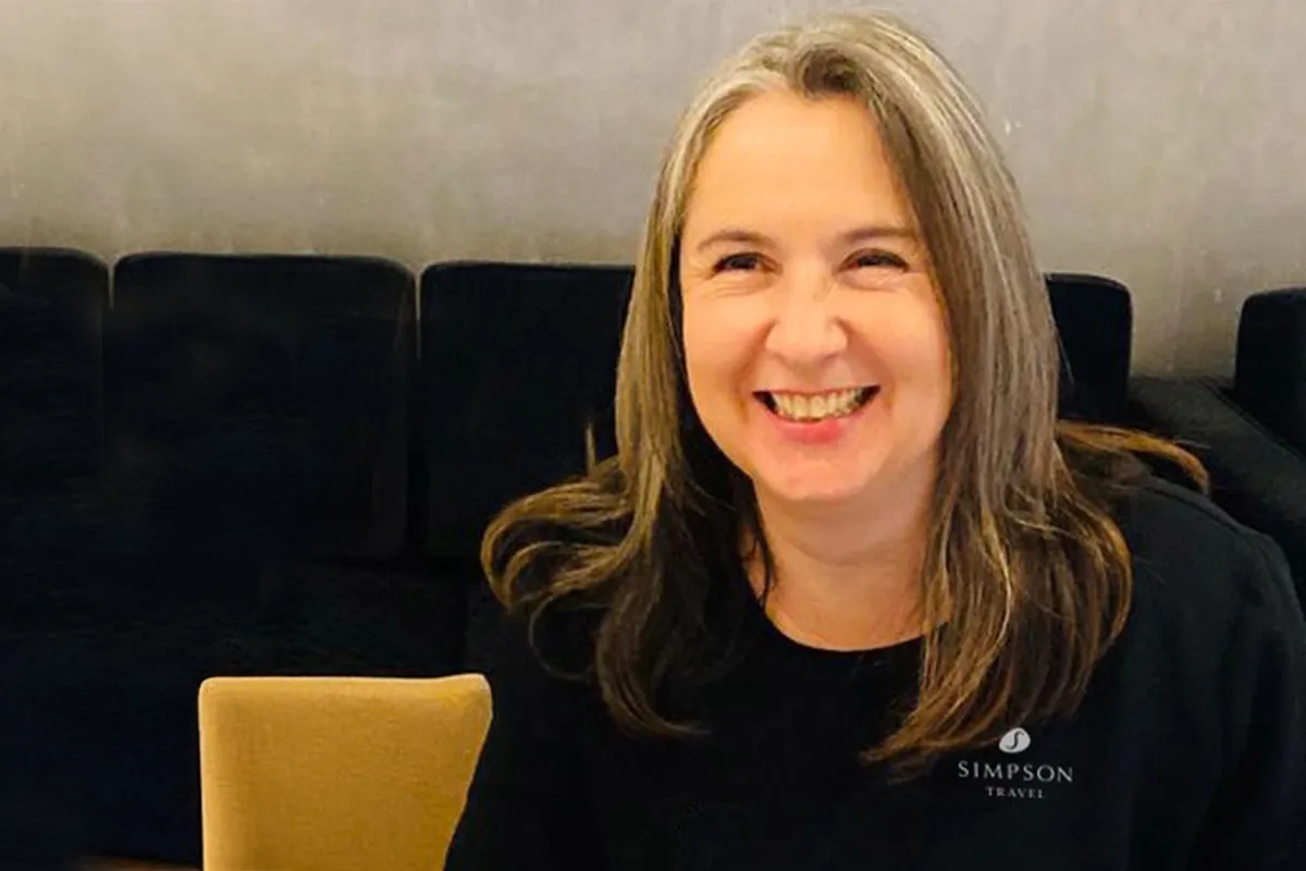 Simpson Signature Sarah Barnes | Simpson Travel